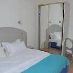 La 3*