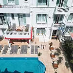 La