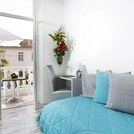 La 3* Juan-les-Pins