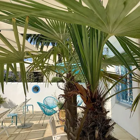Hotell La 3*
