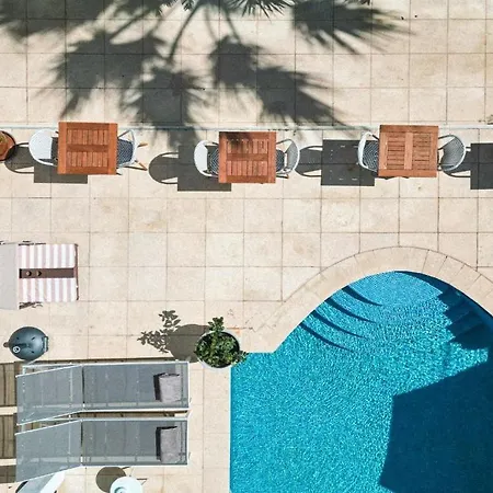 La