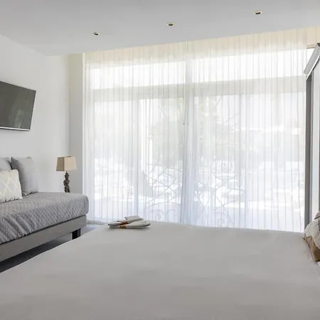 La Hotell 3*