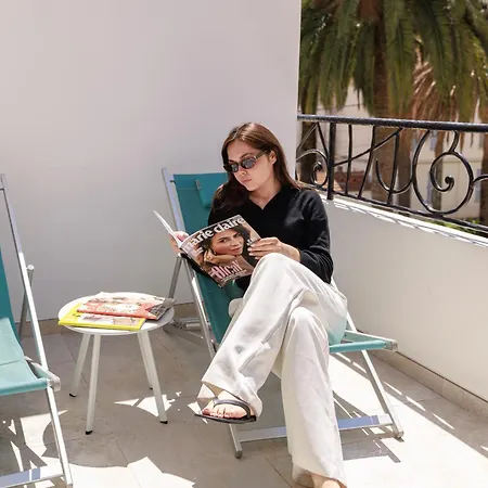 La 3*