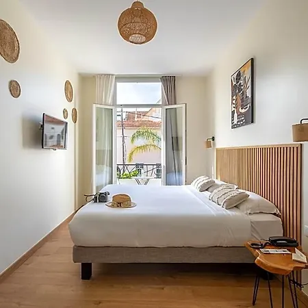 La 3* Juan-les-Pins