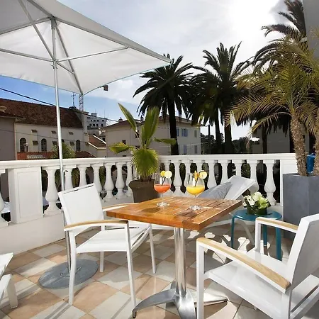 La Hotell 3*